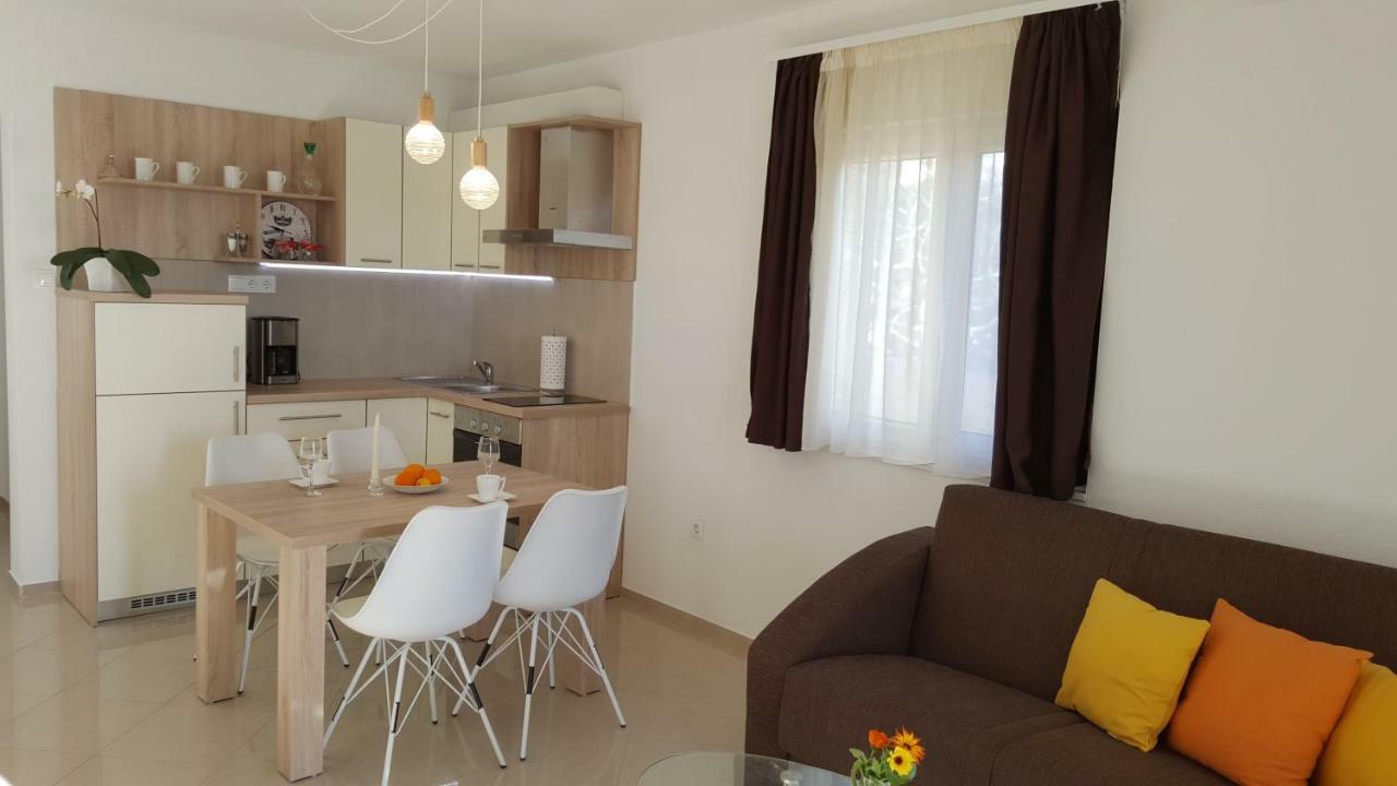 Apartments Anaivana Trogir Buitenkant foto