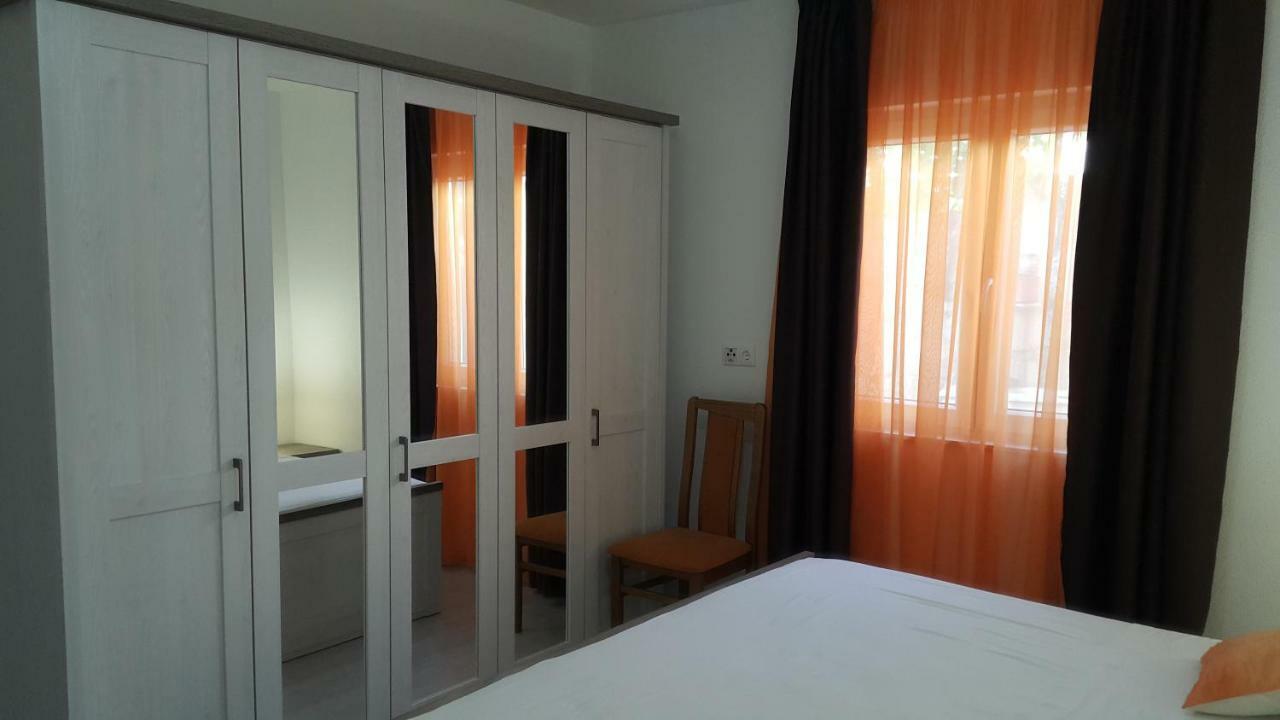 Apartments Anaivana Trogir Buitenkant foto