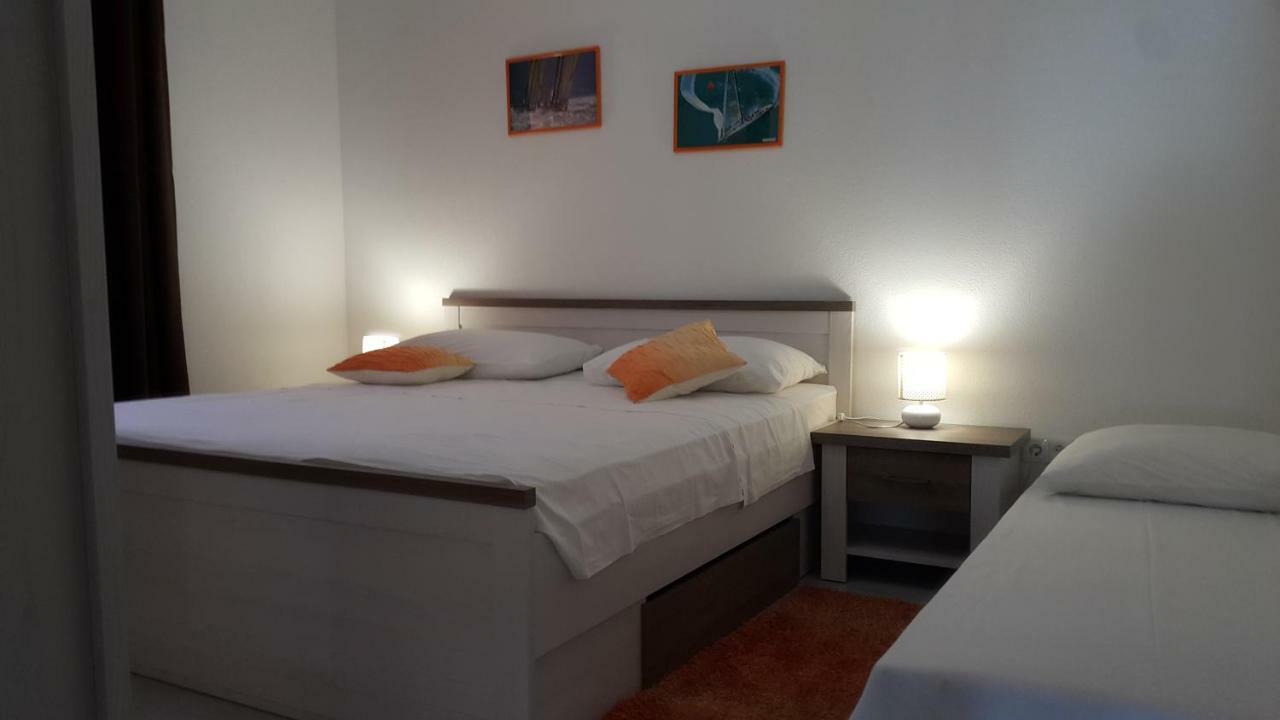 Apartments Anaivana Trogir Buitenkant foto